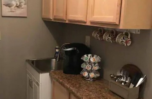 Grafton House | Modern 4 Bedroom 2 Bath Sleeps 10 Newly Renovated Whole House Rental