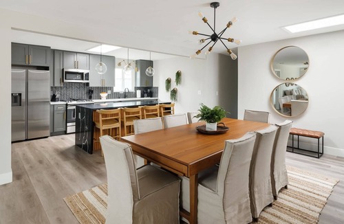 Birdland House | Modern 4BR Haven with Fire Pit and Spacious Yard