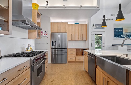 Dripping Springs House | Modern ATX Hill Country Oasis, Stargazers + Birdwatchers Delight