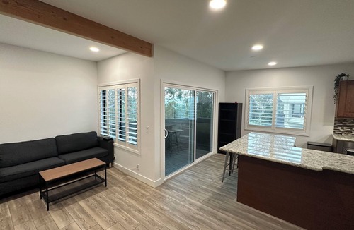 Grantville Condo | Modern Beach Home, Newly Renovated, Shinny Clean.