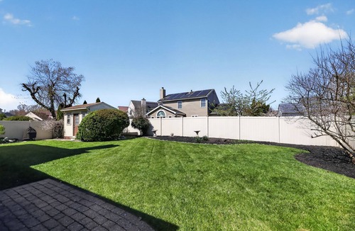 Bensalem House | Modern Comfort in Bensalem – Convenient Stay!