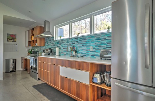 North Chattanooga House | Modern Designer Retreat