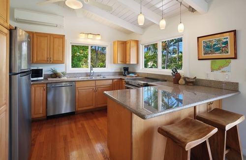 Kilauea House | Moloaa Bay Cottage, A/C, 1 BD/1 BA with Den & loft