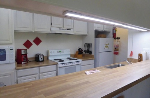 Maunaloa House | Molokai Magic - Charming 1-bedroom townhome in Maunaloa - perfect for getaway