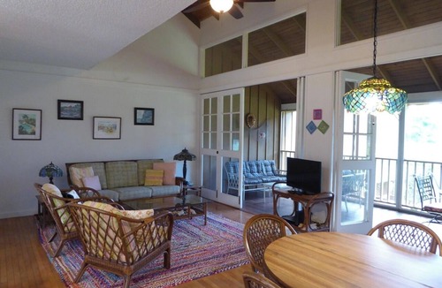 Maunaloa House | Molokai Magic - Charming 1-bedroom townhome in Maunaloa - perfect for getaway