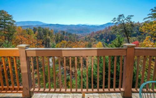 Sevierville Villa | Moonlit Hideaway
