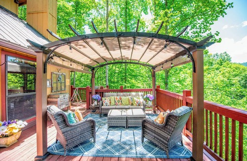 Almond Cabin | Mountain Views | Hot Tub | Family Cabin