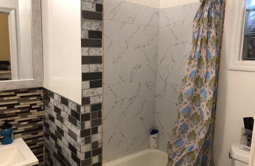 Olney-Oak Lane Apartment | Near Einstein’s, Abington Hospital & Lasalle, Salus University