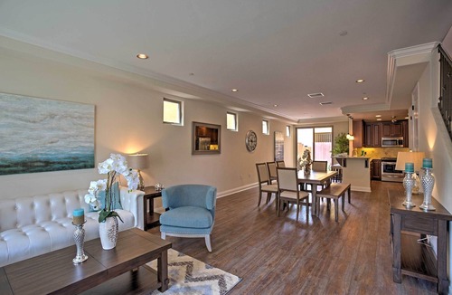 Crown Point Cottage | Near Pacific Beach, Comic-con! Sunny San Diego Gem
