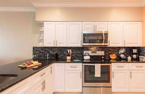 Key West Condo | *NEPTUNE'S PENTHOUSE* Oceanside Condo/Pool + Last Key White Glove Service.