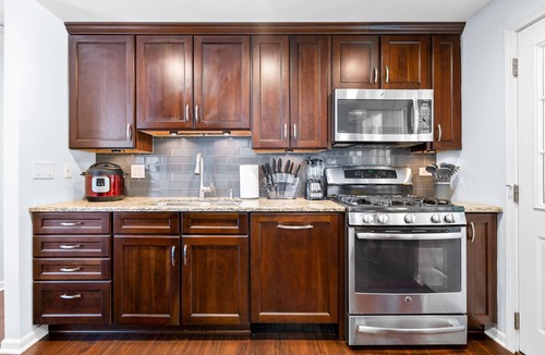 Wasco House | New Bath! Near Chicago and O’Hare +Fenced yard + Game room!