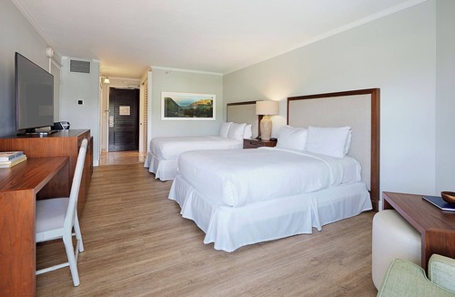 Hanamaulu Hotel | New in Rental Program - Upgraded Tropical Retreat!