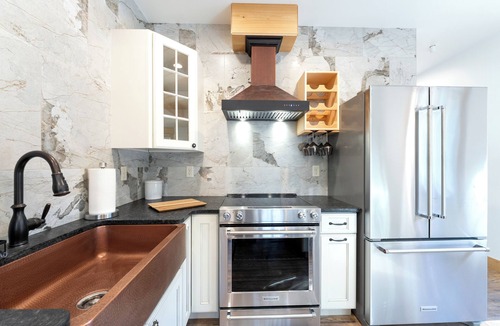 Agpar Condo | New! Lake McDonald Townhome. In Glacier National Park!