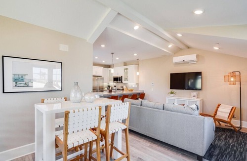 Mission Beach Villa | NEW Luxury 3BR Beach Home + Walk to Ocean & Bay + Beach Toys