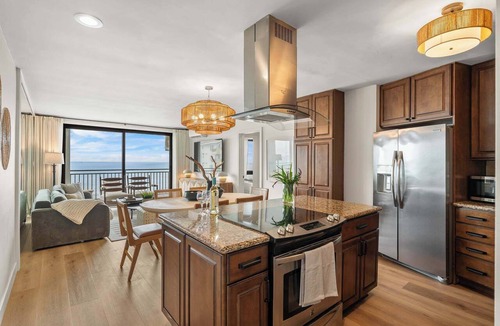 Ocean Beach Apartment | NEW Oceanfront 2 Bedroom Condo in San Diego with AC and Parking