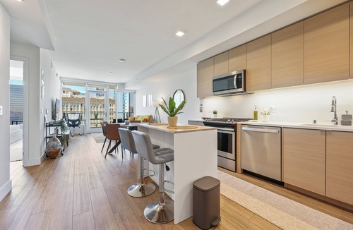 Civic Core Apartment | NEW Upscale Downtown San Diego Stay Queen Bed Pool Sauna
