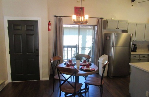 Pinetop Condo | Newly remodeled, fully furnished condo located near Pinetop Country Club