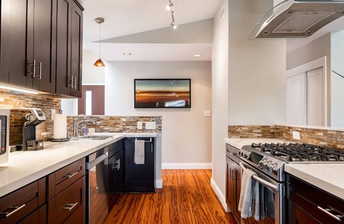 Clairemont House | Newly Renovated Modern Home w/Pool, Jacuzzi, Pool Table - Close to All