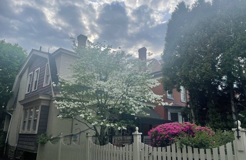 Dormont Apartment | NFL DRAFT PITTSBURGH - stay in Mr. Rogers Neighborhood!