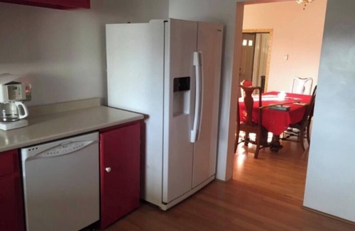 Bloomfield House | NFL Draft week 3 Bedroom Bloomfield 10 minutes to Acrisure 3 parking spaces