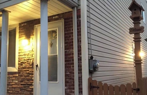 Bloomfield House | NFL Draft week 3 Bedroom Bloomfield 10 minutes to Acrisure 3 parking spaces