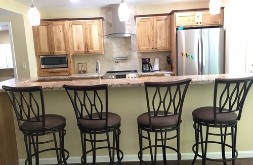 Pymatuning Central Cottage | nLakeside Boating Cottage