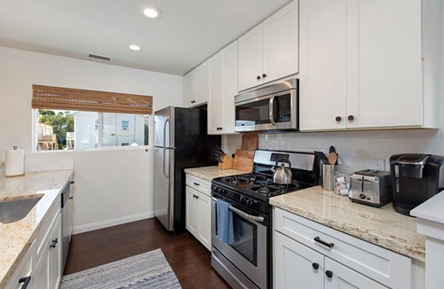 North Pacific Beach House | North Pacific Beach Retreat!