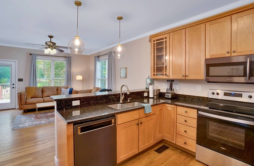 North Chattanooga House | North Shore Charmer 4BD
