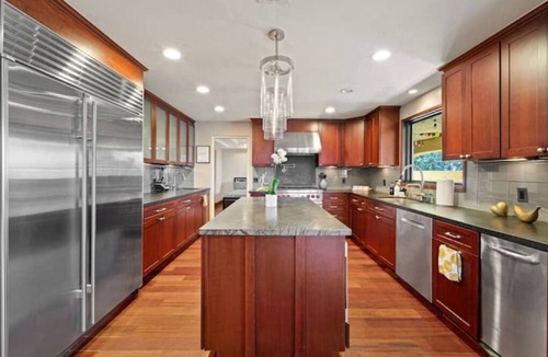 Mission Hills House | Ocean+Bay View large home with Pool+Jacuzzi+Sauna+Game Room+Movie Room+12 Bedsn