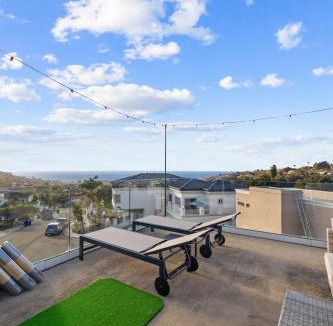 Hidden Valley Villa | Oceanview Luxe Retreat with Rooftop