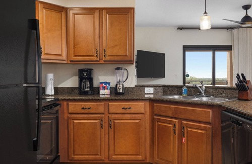Bay Lake Resort | OFFICIAL LISTING | Wyndham Bonnet Creek Resort 2BR w/5 Pools & 2 Lazy Rivers!