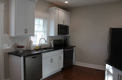 Williamstown House | Old Glory - NEWER LISTING/FULLY RENOVATED
