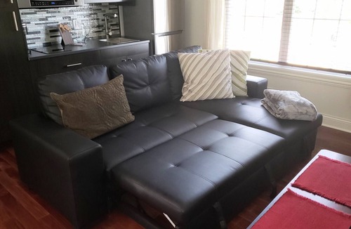 Hoffman Estates Apartment | ONE-BEDROOM EUROPEAN STYLE DELUXE SUITE