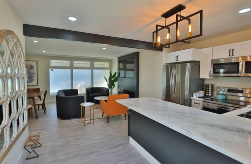 Pacific Beach House | Pacific Beach Grand Villa HotTub &Tub Swing Bed Grill Parking AC Outdoor Shower