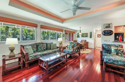 Wainiha House | Paddle to a Secluded Beach Experience Old Hawaiʻi 50 Year Local Expert Host