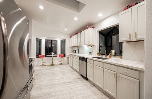 La Presa House | Panoramic Oceanview Retreat with Pool & Decks Sleeps the Whole Family!