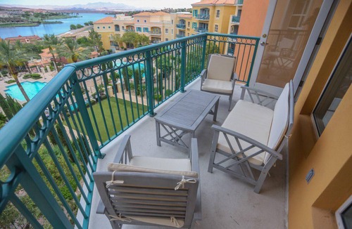 South Shore Condo | ★ Paradise. Modern. Lake View. Free 200 Dollar Gift Card