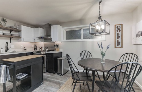 Everett Apartment | Peaceful 1-bedroom apartment with private entry in charming Snohomish
