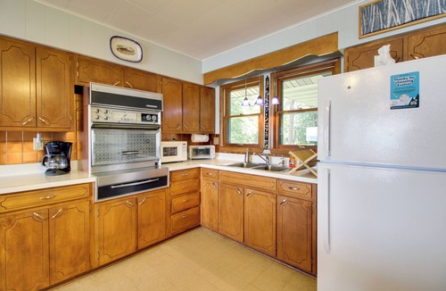 Merrifield Cabin | Pelican Lake Cabin: Private Beach + Scenic Sunsets