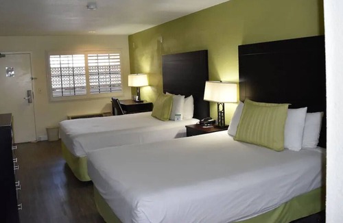 Old Town House | Perfect for a Family Getaway! Two Units Close to SeaWorld San Diego, w/ Parking!