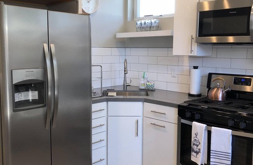 University Heights House | Perfectly located, Modern, custom built casita w/AC & rooftop igloo sunset deck