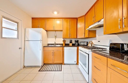 Pacific Beach Villa | Permit#Diamond Gem