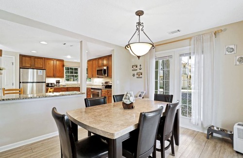 Shipyard Plantation Villa | Pet-Friendly 128 Evian Villa Pool, Pickleball, Tennis & Beach