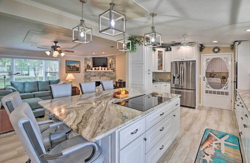 Crescent City House | Picturesque Retreat on St Johns River + Docks