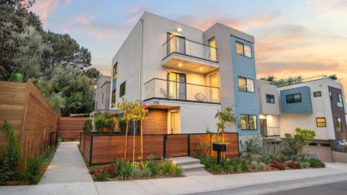 Point Loma Heights House | Point View Retreat by AvantStay