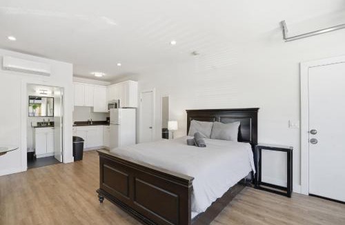 University Heights Apartment | Polk Studios