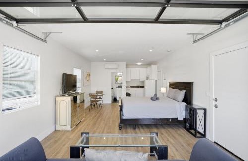 University Heights Apartment | Polk Studios