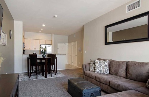 Pacific Terrace Condo | Premium Gaslamp Condo with Pool!