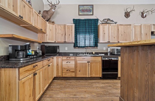 Penfield Cabin | Private 19 Acre Lodge w/fire pit in the Heart of Elk Country. Sleeps 24+