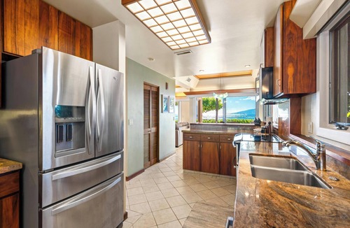 Historic Lahaina Front Street Condo | Puunoa - CoralTree Residence Collection